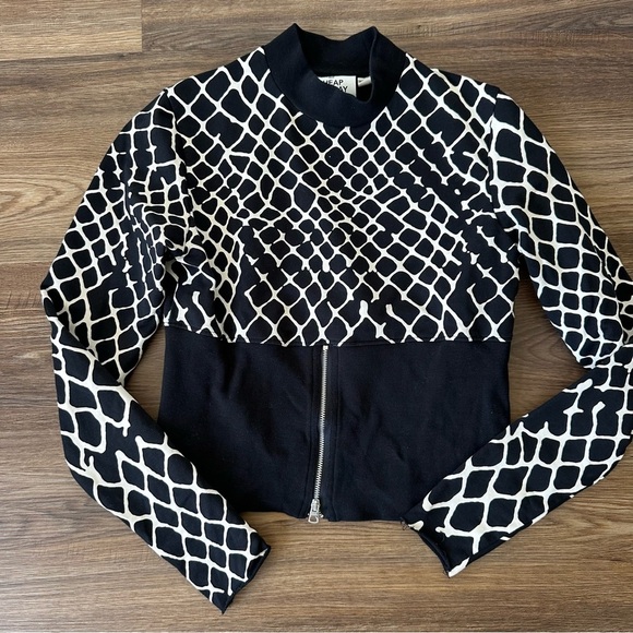 Cheap Monday Women’s Shirt Skirt Sweatsuit Set‎ Fence Print XS Black Flaw - Picture 3 of 15